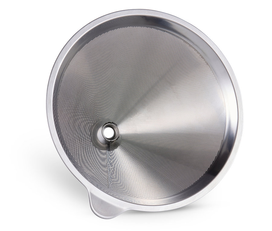 Beyaz arka plan üzerinde metal BEEM Pour Over süzgeç, 0,75 l.