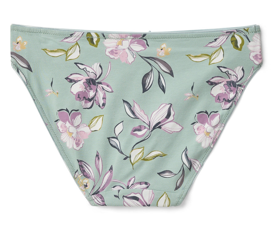 Açık yeşil zemin üzerine çiçek desenli külot.