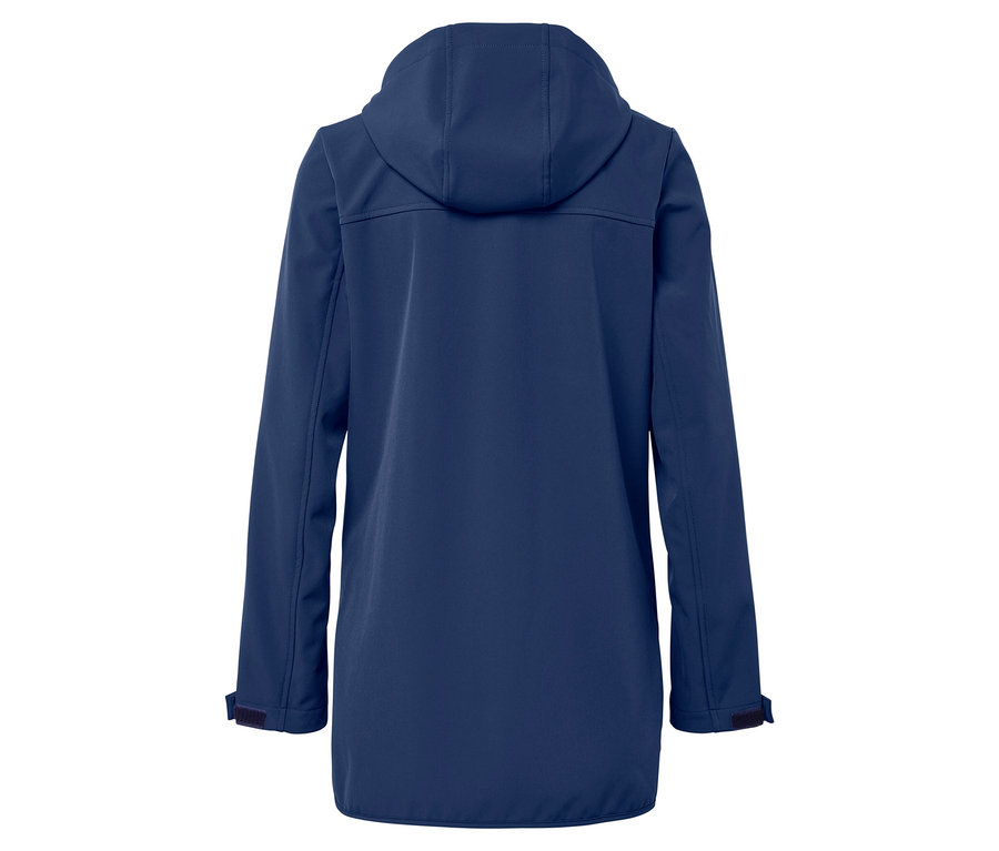 Kapüşonlu koyu mavi softshell ceketin arka görünümü.