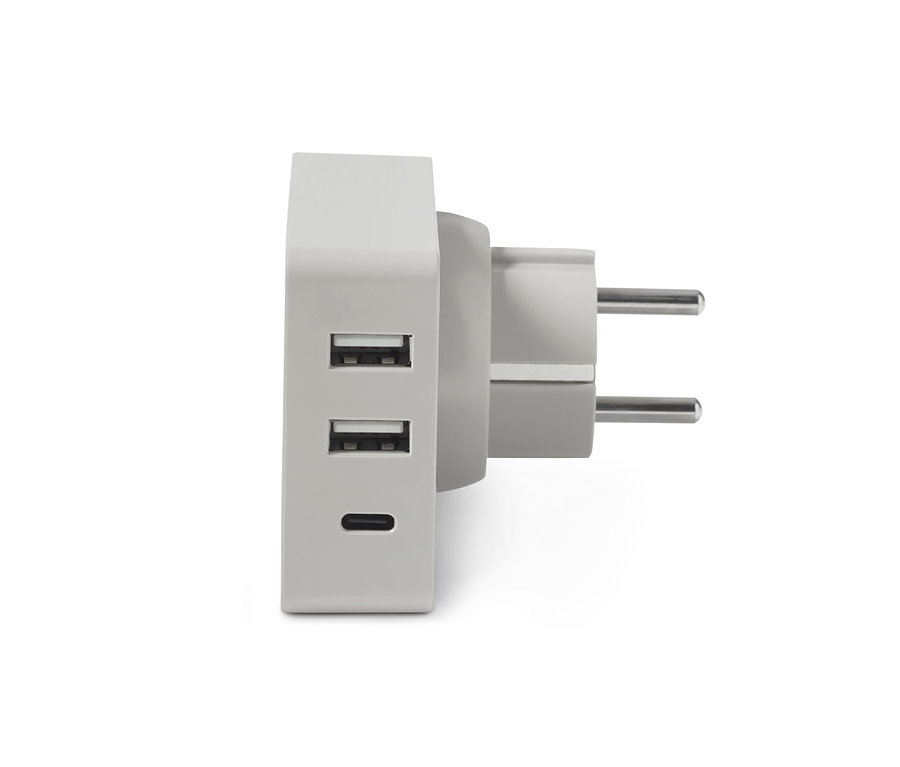 4'ü 1 Arada USB Priz Adaptörü'nün yakın çekim görüntüsü.