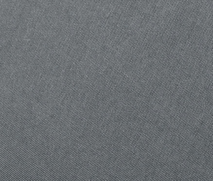 Gri kumaşın yakın çekimi.