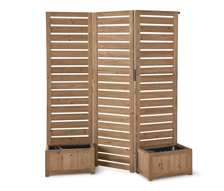 Yatay boşlukların bulunduğu üç panelli, saksılı ahşap paravan "Tinus". İki saksı yanlarda duruyor.