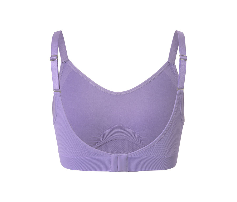 Mor renkli, dikişsiz bir spor sutyeninin yakın çekim görüntüsü.