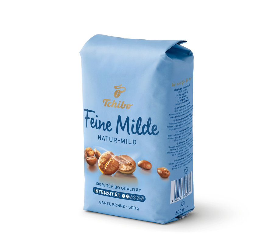 Mavi pakette Tchibo Feine Milde - 500 g Bütün Çekirdek kahve.
