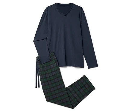 Lacivert uzun kollu pijama ve ekose pantolon.