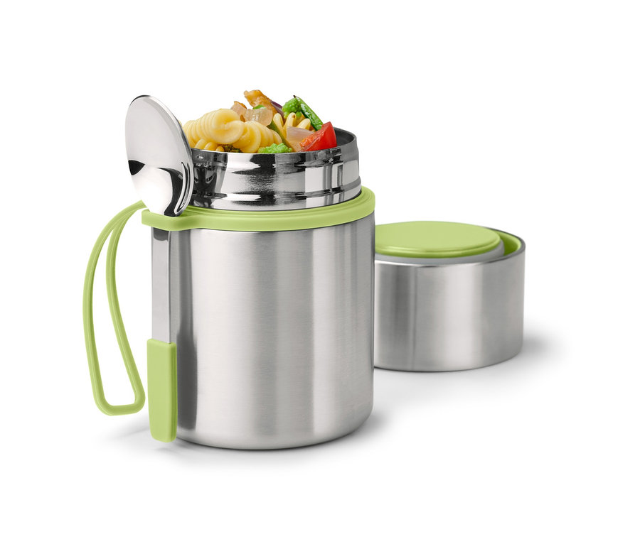 İçinde yiyecek olan ve kaşığı bulunan açık bir Taşınabilir Termos Kap, yanında bir kapak.