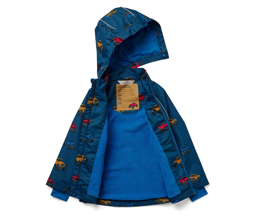 Açık mavi çocuk montu, kapüşonlu ve canavar kamyon desenli.