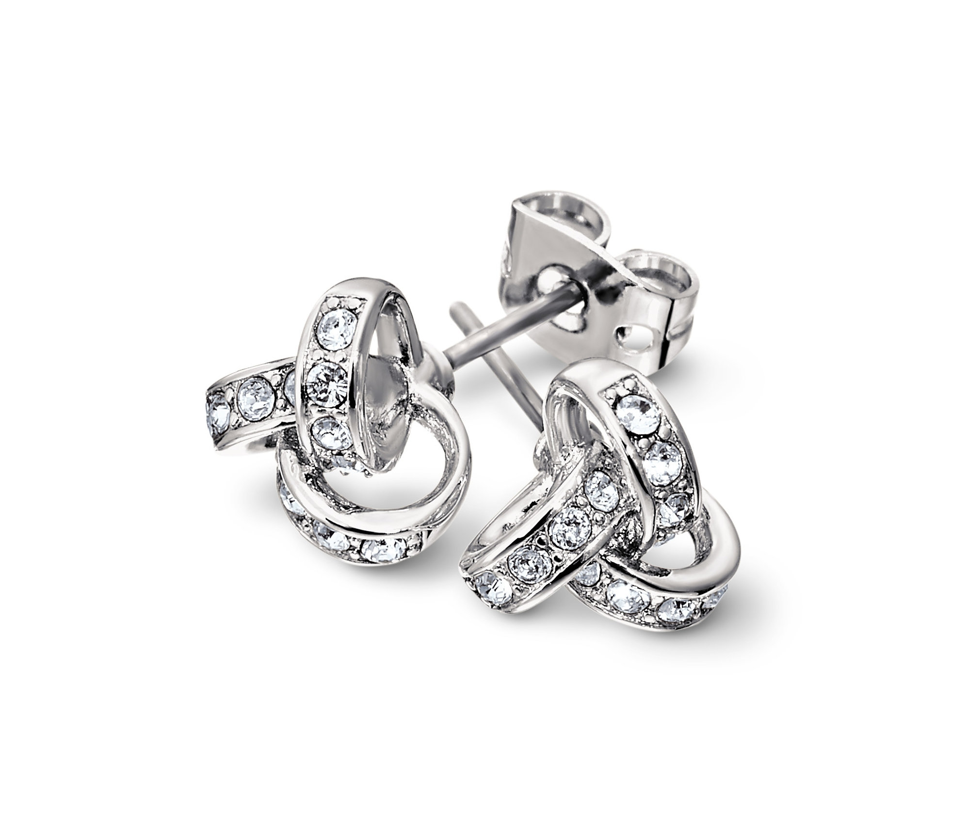 Beyaz bir arka plan üzerinde iki adet Swarovski® Kristalli Küpe.