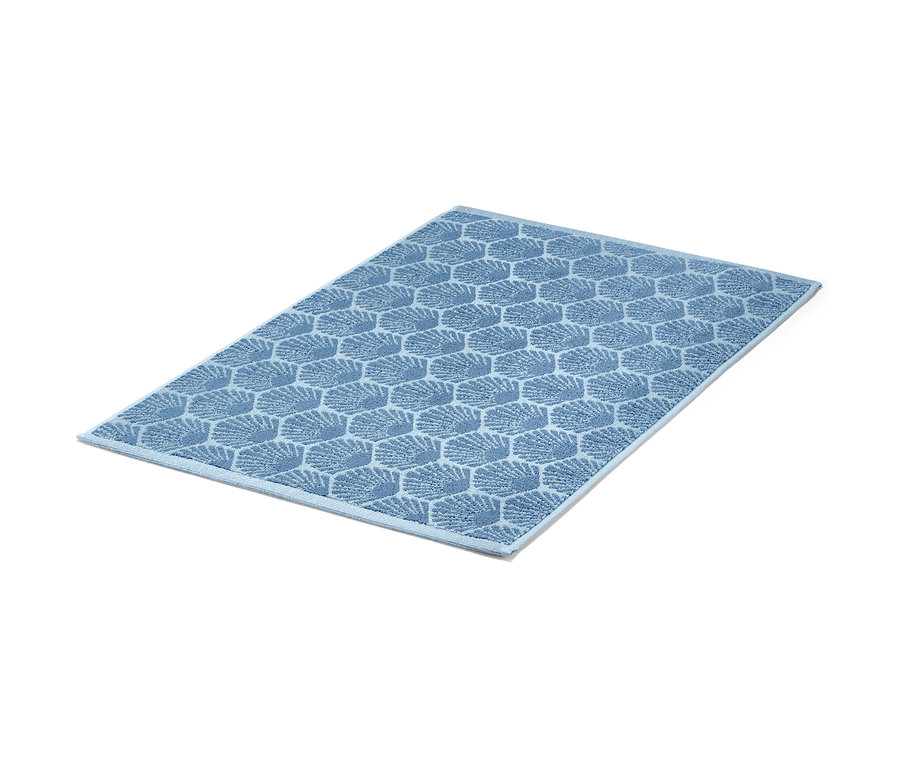 Kabartmalı deniz kabuğu desenli mavi »Muschel« banyo paspası.