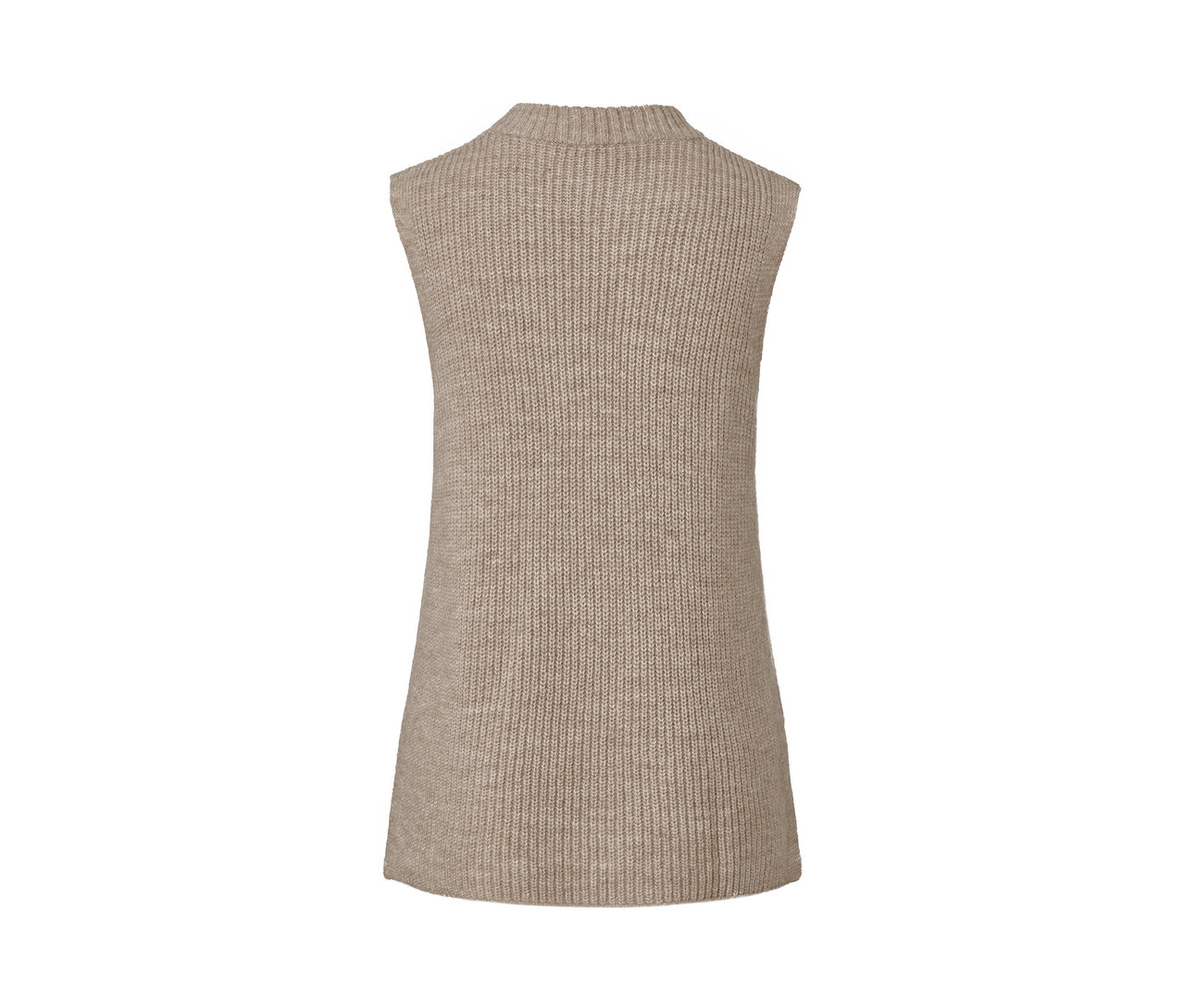 Kırçıllı bej örgü süveterin yakın plan detayı.