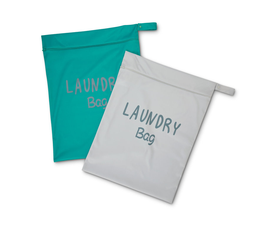 İki adet yolculuk için kirli torbası, biri turkuaz ve biri gri. 