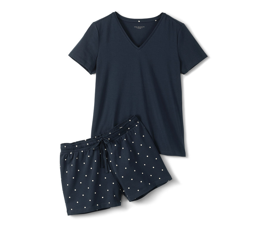 Lacivert renkli, beyaz puantiyeli şortlu pijama takımı.