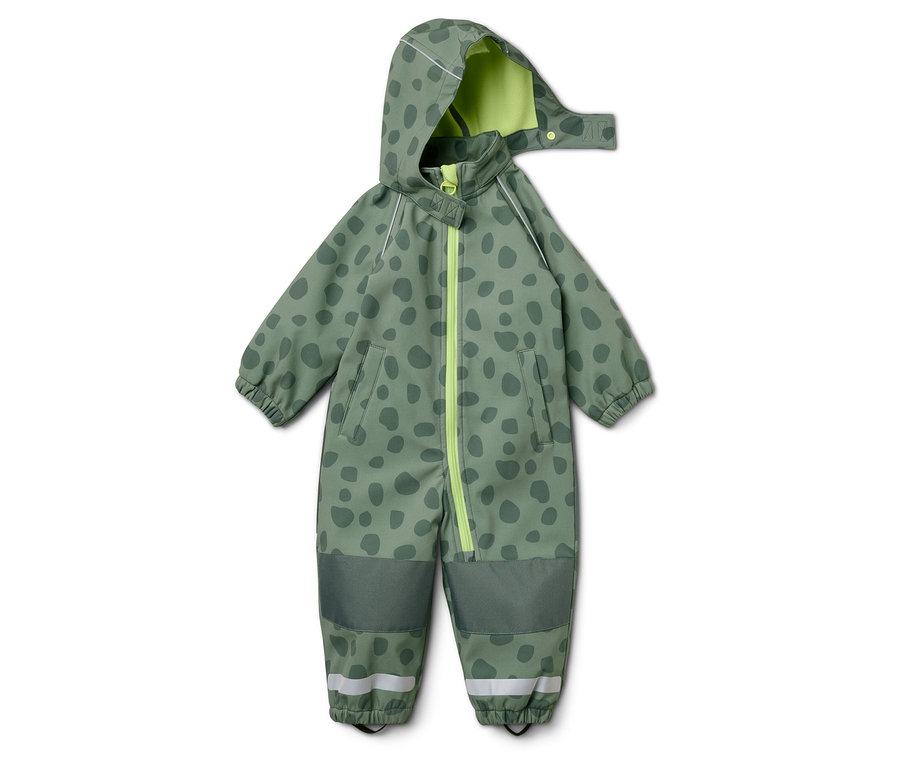 Beyaz bir arka plan üzerinde kapüşonlu, koyu yeşil lekeli ve neon yeşili fermuarlı yeşil tulum.