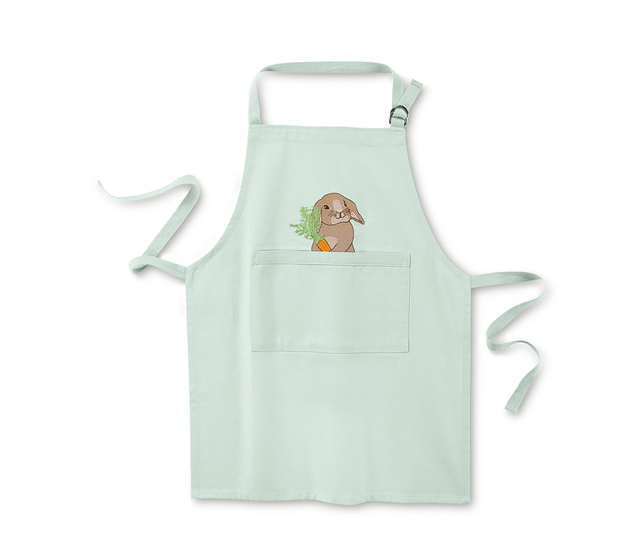 Havuç tutan tavşan nakışlı çocuk mutfak önlüğü.