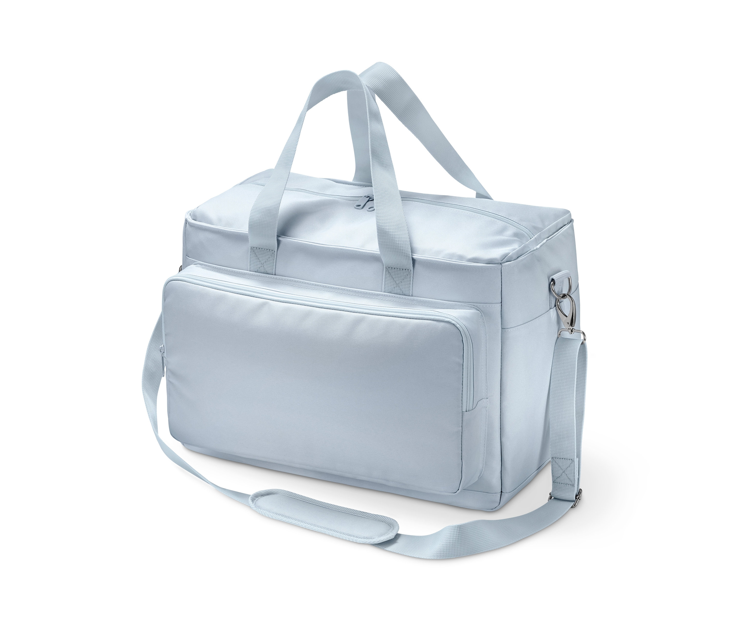 Beyaz bir arka plan üzerinde açık mavi bir seyahat çantası.