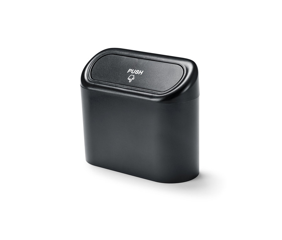 Siyah oto çöp kovası.